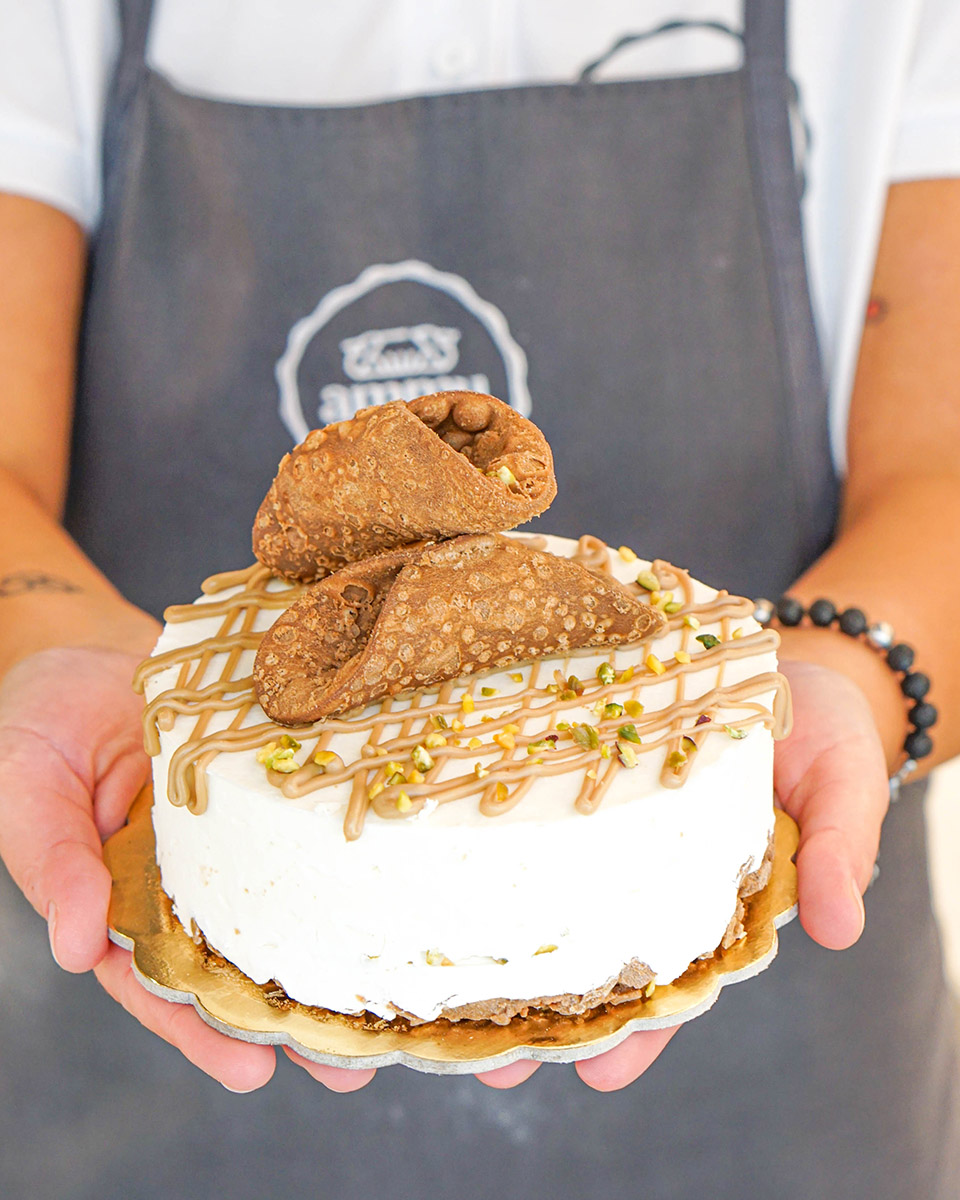 cannolo-cake-al-pistacchio-960x1200